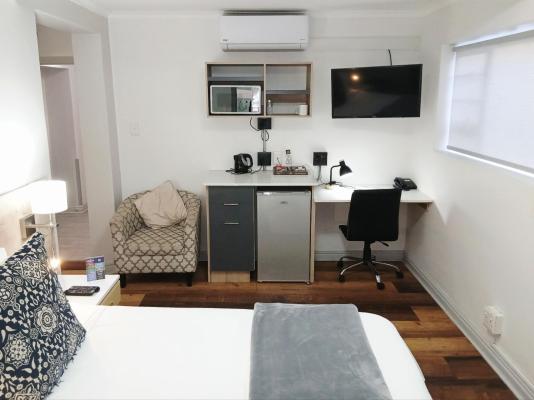 Room image 3