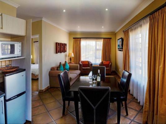Lalapanzi Guest Lodge P.E - 242497