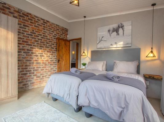 Chui House - 242825