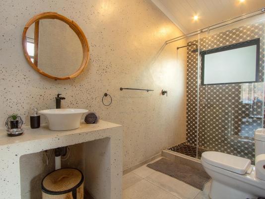 Chui House - 242834