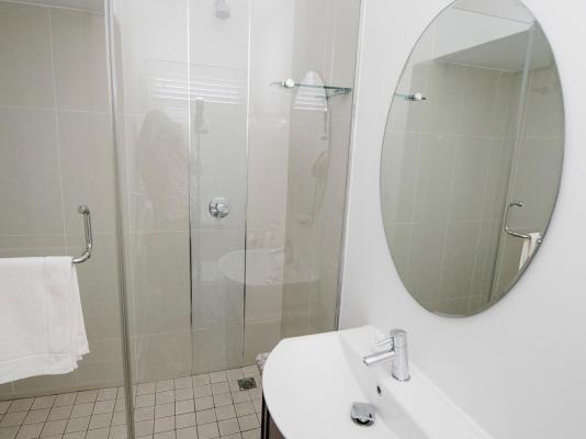 Bateleur Guesthouse - 242990