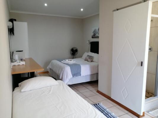Room image 2