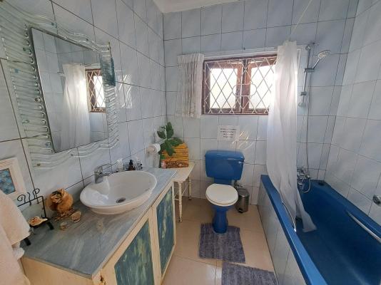 Room image 6