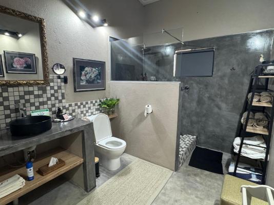 Plumbago Guest House - 243612