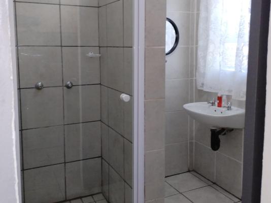 Room image 1