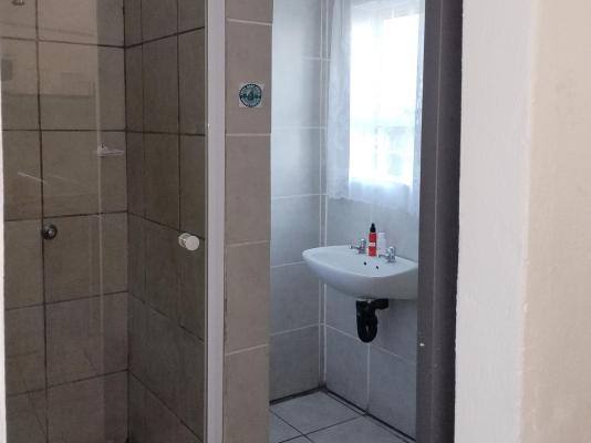 Room image 1