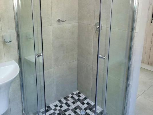 Room image 6