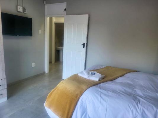 Ematolweni Guesthouse - 244252