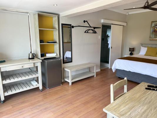 Room image 2