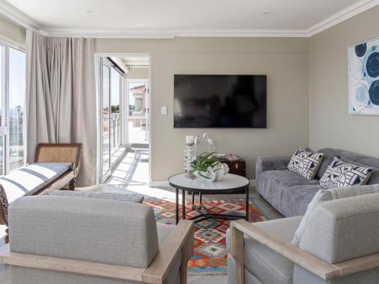 Harbour Club - 244470