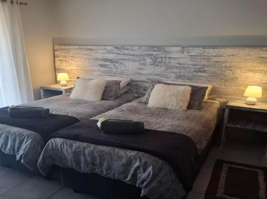 Room image 2