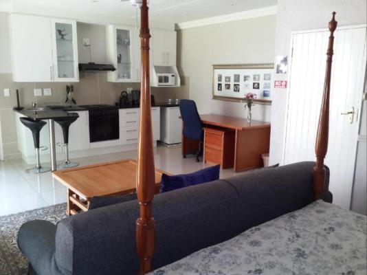 Room image 2