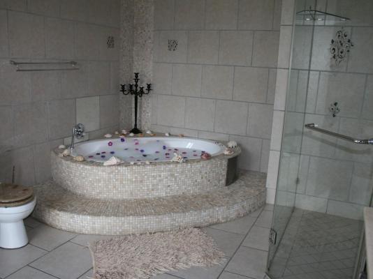 Africa Paradise Boutique Hotel - 245120