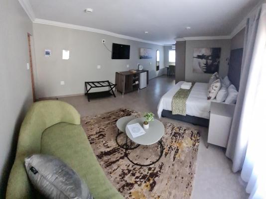 Room image 30