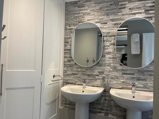 Patcham Place Guest House - 245726