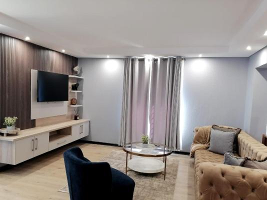 Uptown Apartments - Garden Pavillion - 245875