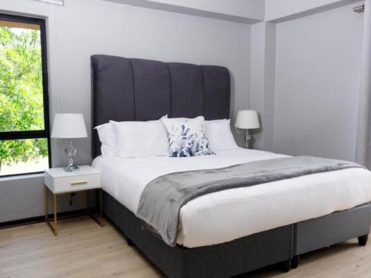 Uptown Apartments - Garden Pavillion - 245908
