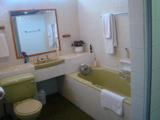 Room image 8