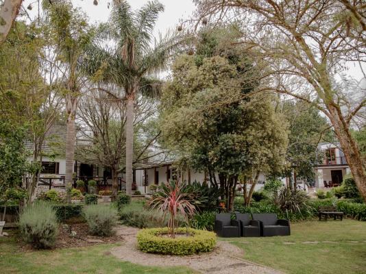 Aan de Oever Guest House - 246429