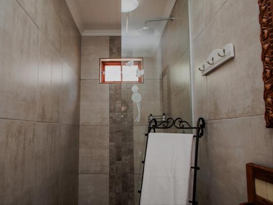 Aan de Oever Guest House - 246509