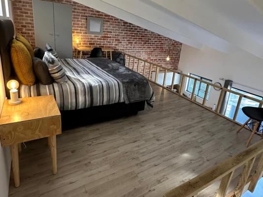 Modern Apartments Downtown - 246673