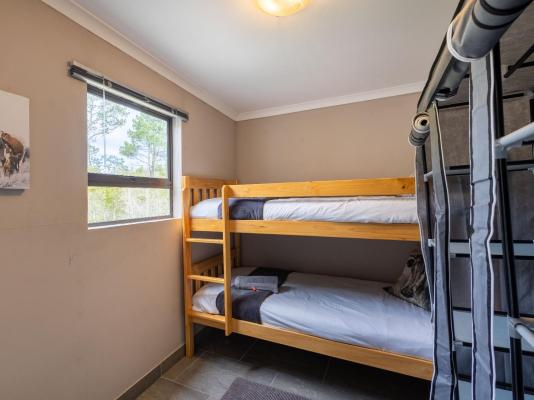 Room image 3