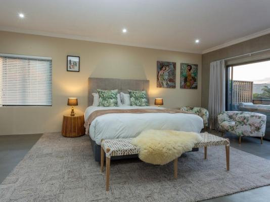Room image 4