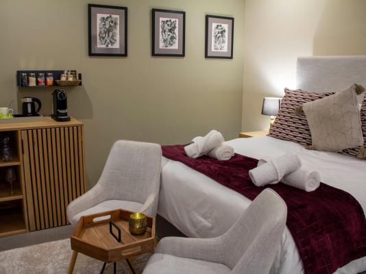 Room image 5