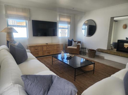 White Wicker House - 247294