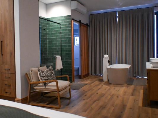 Room image 6