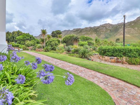 Apricot Gardens Boutique Guesthouse - 247450