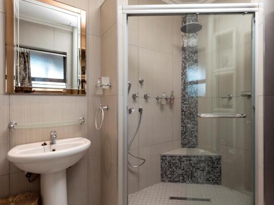 Room image 2