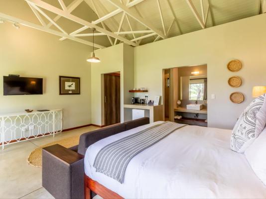 Hamiltons Lodge & Restaurant - 248063