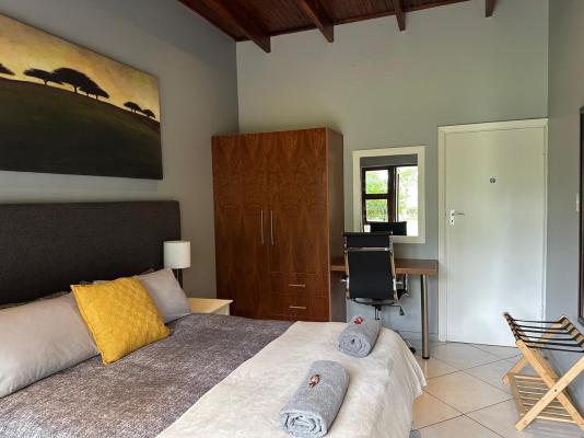 Room image 7