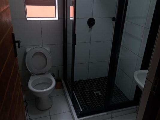Room image 4