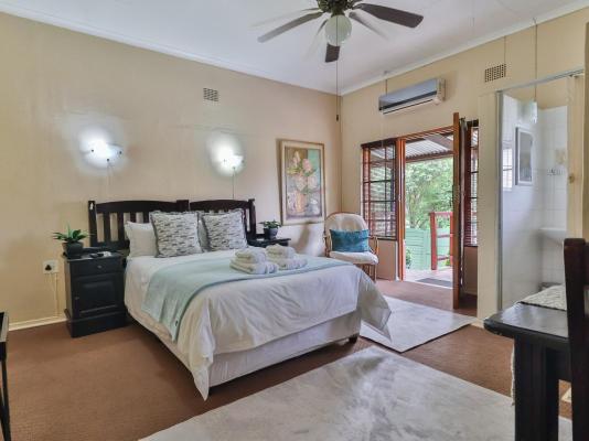 Die Hoek Guesthouse - 248504