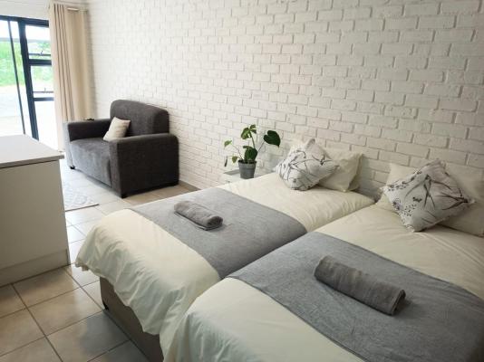 Room image 2