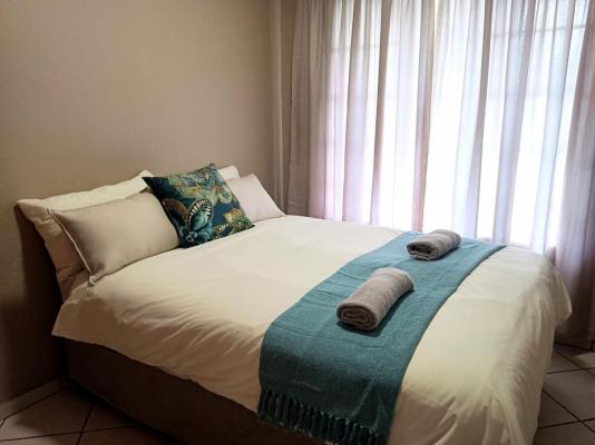 Room image 4