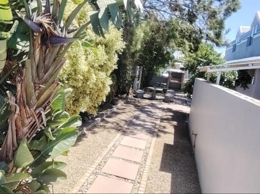 Crow's Nest Self-Catering Accommodation - 248782