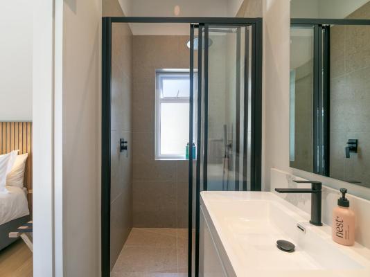 Room image 5