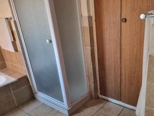 Baseni Air Guest House - 249112