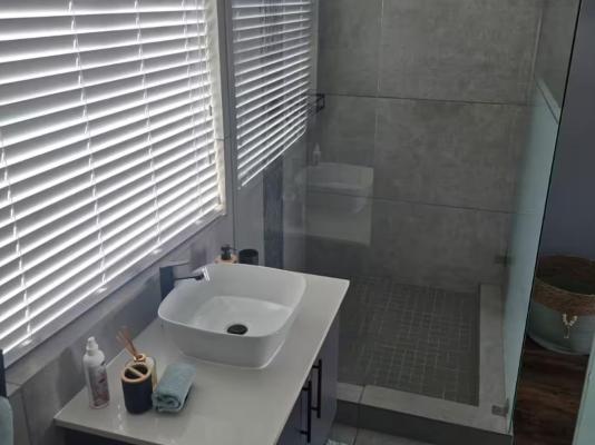 Room image 42