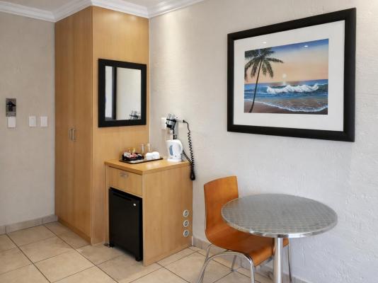 Room image 6
