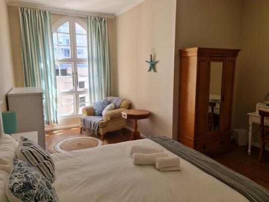Room image 3