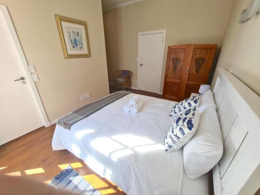 Room image 6