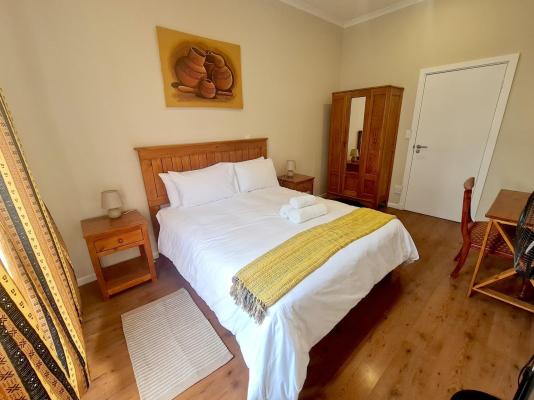 Room image 4