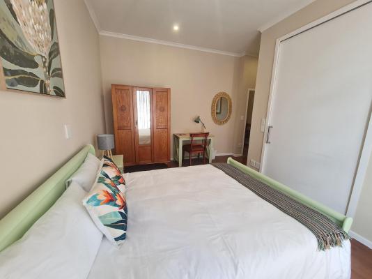 Room image 2