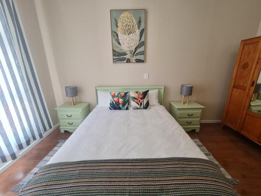 Room image 3