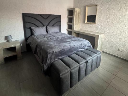 Room image 1