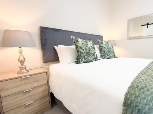 Catalyst Guesthouse - 250008